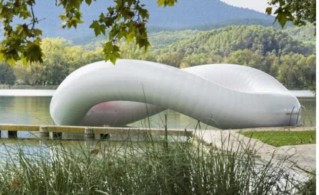 The World’s Most Peculiar Bridge – A Gigantic Inflatable Circle ...